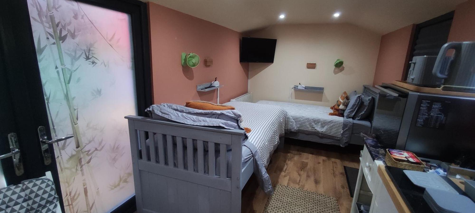 Richmond Lane Guest House - Aa Accredited Romsey Buitenkant foto